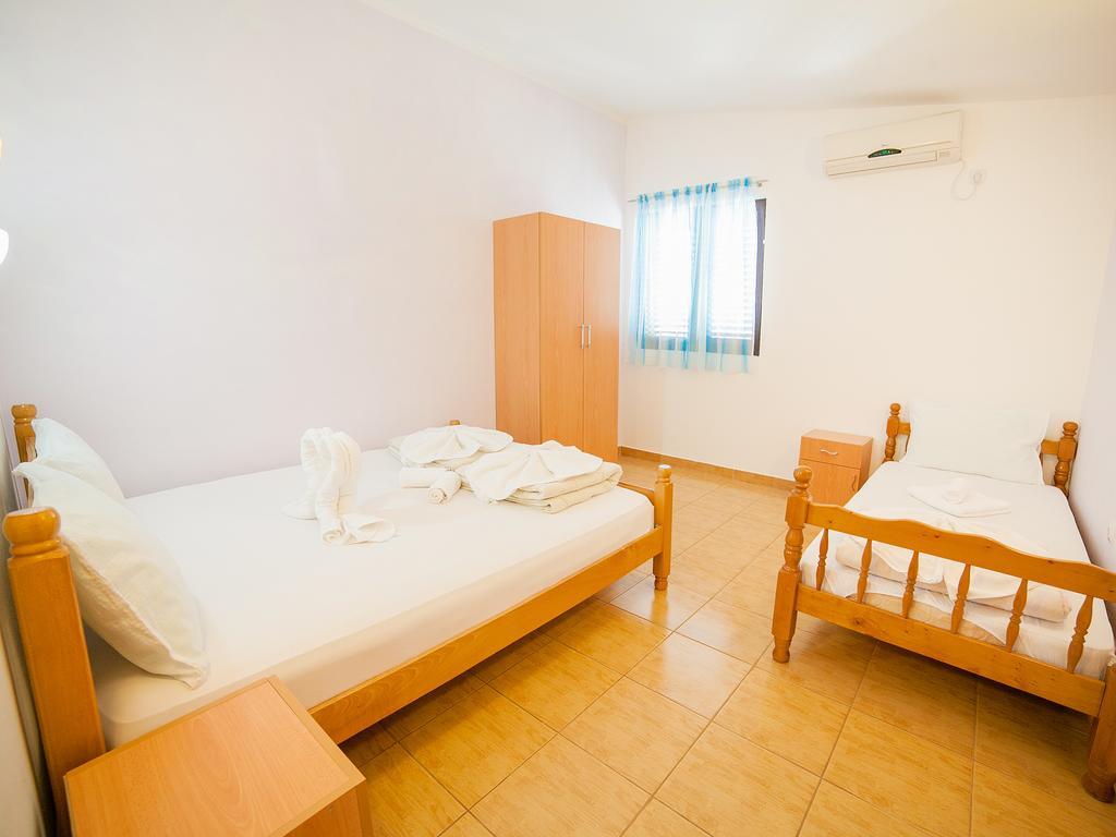 Apartments Viktorija Petrovac Oda fotoğraf